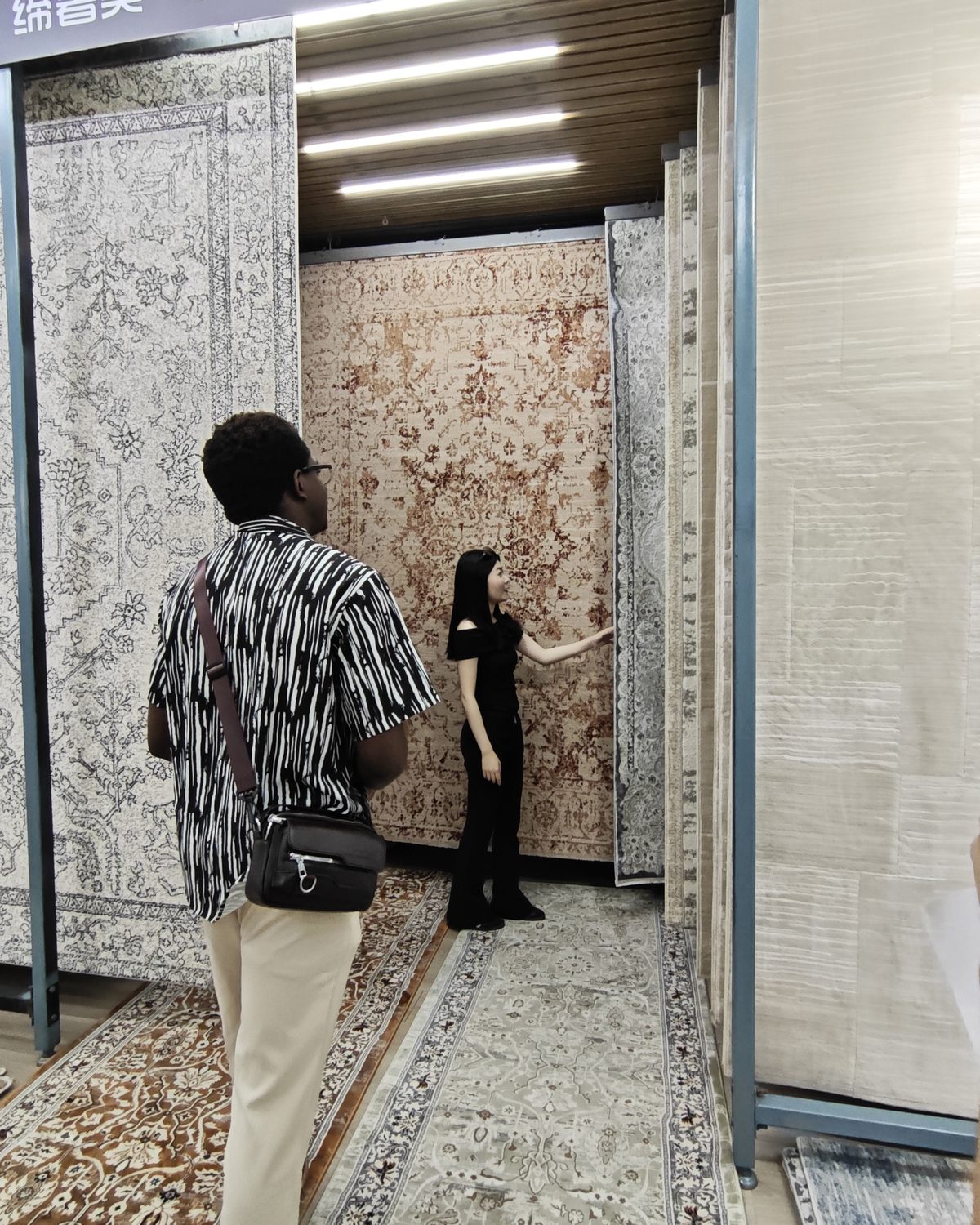 Tiles and porcelain surfaces in a Foshan showroom